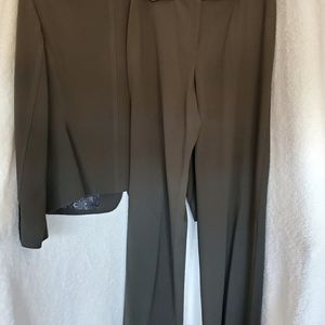 Jones New York, Ladies 2 Piece Suit